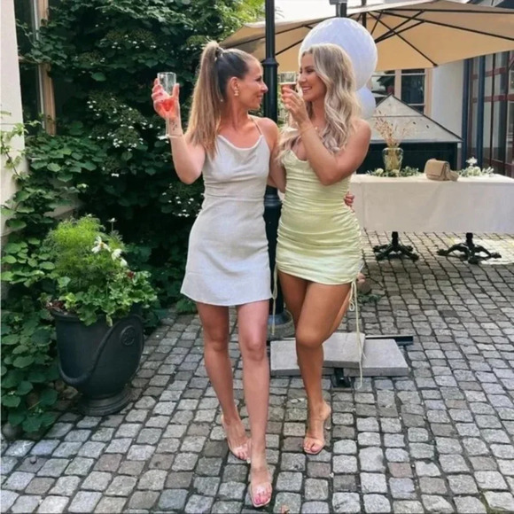 Zara Ruched Satin Effect Dress Light Green Bloggers  Favourite Sz M - Picture 4 of 11